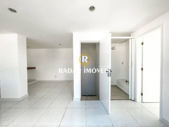 Imagem Cobertura com 4 Quartos à Venda, 180 m² em Algodoal - Cabo Frio