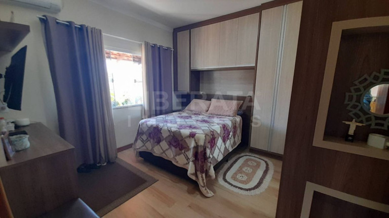Imagem Casa com 3 Quartos à Venda, 150 m² em Navegantes Imagem Casa com 3 Quartos à Venda, 150 m² em Navegantes