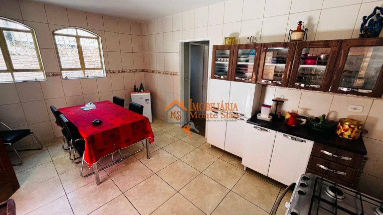Imagem Sobrado com 3 Quartos à Venda, 179 m² em Jardim Santa Clara - Guarulhos Imagem Sobrado com 3 Quartos à Venda, 179 m² em Jardim Santa Clara - Guarulhos