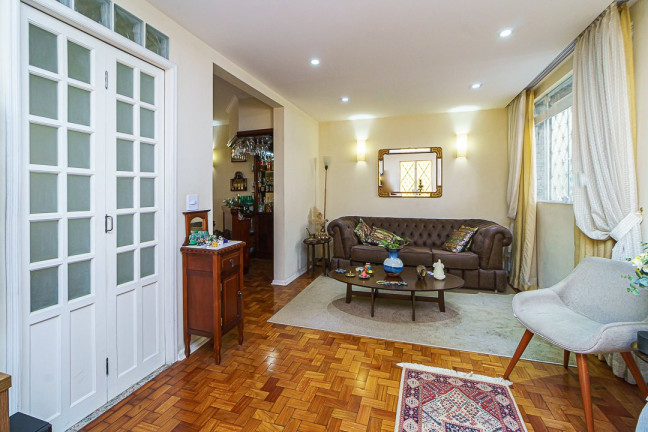 Imagem Casa com 4 Quartos à Venda, 300 m² em Vila Monumento - São Paulo