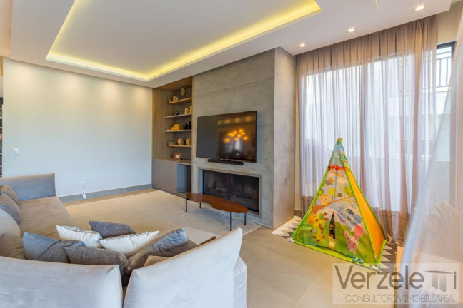 Imagem Casa com 4 Quartos à Venda, 600 m² em São Francisco De Assis - Camboriú Imagem Casa com 4 Quartos à Venda, 600 m² em São Francisco De Assis - Camboriú