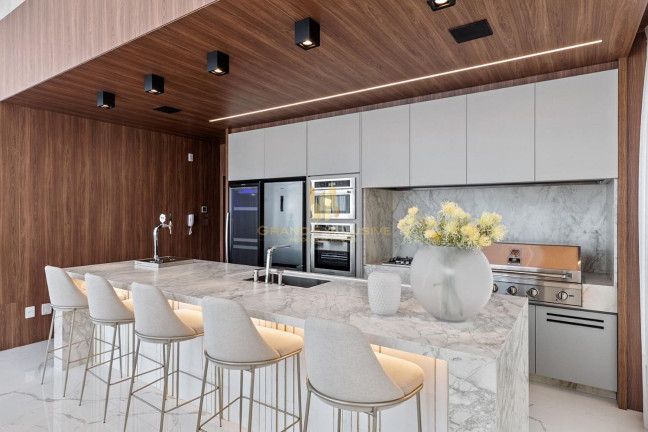 Imagem Apartamento com 4 Quartos à Venda, 151 m² em Pioneiros - Balneário Camboriú