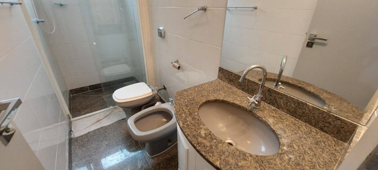 Imagem Apartamento com 4 Quartos à Venda, 142 m² em Algodoal - Cabo Frio