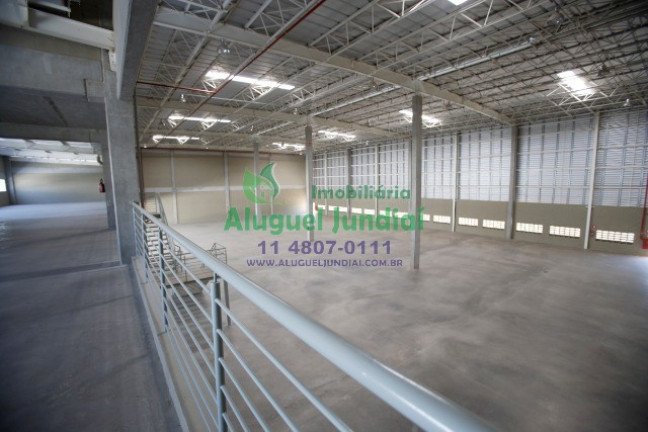 Galpão à Venda ou Temporada, 2.964 m² em Distrito Industrial - Jundiaí