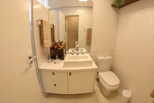 Imagem Imóvel com 3 Quartos à Venda, 166 m² em Jurerê - Florianópolis