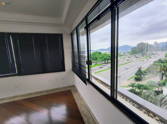 Imagem Apartamento com 3 Quartos à Venda, 216 m² em Agronômica - Florianópolis Imagem Apartamento com 3 Quartos à Venda, 216 m² em Agronômica - Florianópolis