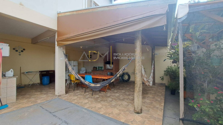Imagem Casa com 3 Quartos à Venda, 3 m² em Centro - Botucatu