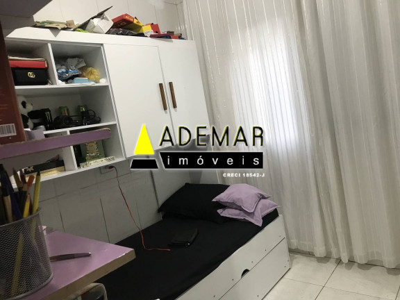 Casa com 4 Quartos à Venda,  em Conceição - Diadema
