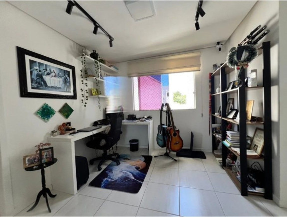 Imagem Casa com 4 Quartos à Venda, 325 m² em Buraquinho - Lauro De Freitas