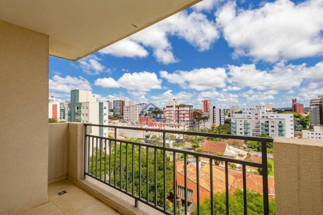 Imagem Imóvel com 2 Quartos à Venda, 179 m² em Bacacheri - Curitiba Imagem Imóvel com 2 Quartos à Venda, 179 m² em Bacacheri - Curitiba