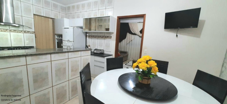 Imagem Casa com 3 Quartos à Venda, 200 m² em Jardim Campos Elísios - Poços De Caldas
