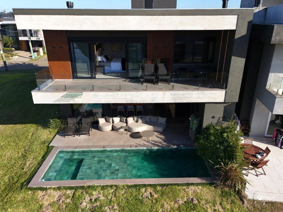 Imagem Casa de Condomínio com 5 Quartos à Venda, 428 m² em Parque Antártica - Capao Da Canoa Imagem Casa de Condomínio com 5 Quartos à Venda, 428 m² em Parque Antártica - Capao Da Canoa