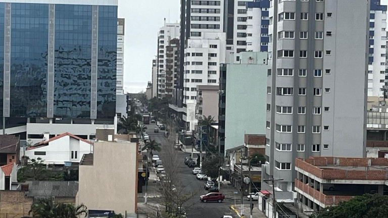 Imagem Apartamento com 3 Quartos à Venda, 99 m² em Centro - Torres Imagem Apartamento com 3 Quartos à Venda, 99 m² em Centro - Torres