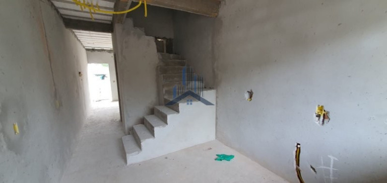 Sobrado com 2 Quartos à Venda, 71 m² em Vila Nova - Joinville