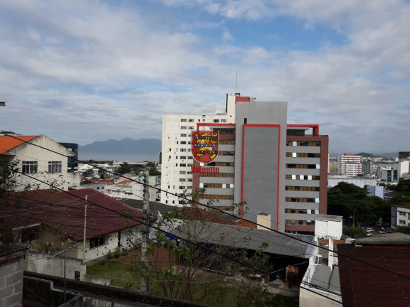 Imagem Apartamento com 3 Quartos à Venda, em Centro - Florianópolis Imagem Apartamento com 3 Quartos à Venda, em Centro - Florianópolis