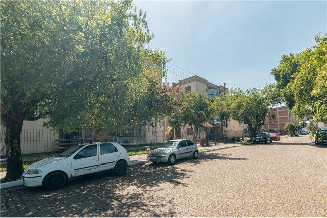 Imagem Imóvel com 2 Quartos à Venda,  em Partenon - Porto Alegre