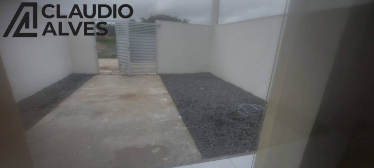 Imagem Casa com 2 Quartos à Venda, 55 m² em 35º Bi - Feira De Santana