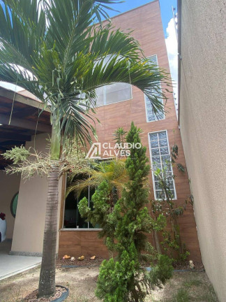 Casa com 4 Quartos à Venda, 300 m² em Cidade Nova - Feira De Santana