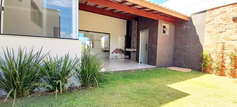 Casa com 3 Quartos à Venda, 250 m² em Residencial Betania - Santana Do Paraíso