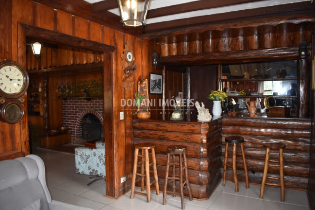 Imagem Imóvel com 44 Quartos à Venda, 1.760 m² em Região De Capivari - Campos Do Jordão Imagem Imóvel com 44 Quartos à Venda, 1.760 m² em Região De Capivari - Campos Do Jordão