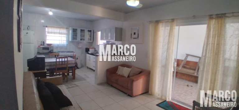 Imagem Casa com 3 Quartos à Venda, 171 m² em Centro - Balneário Barra Do Sul Imagem Casa com 3 Quartos à Venda, 171 m² em Centro - Balneário Barra Do Sul