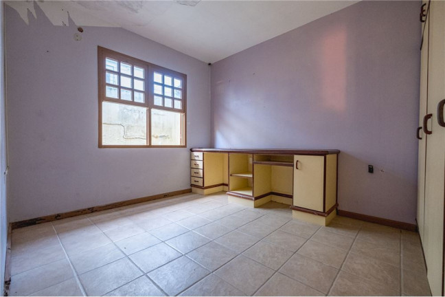 Imagem Casa com 6 Quartos à Venda,  em Córrego Grande - Florianópolis