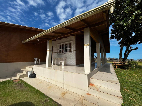 Imagem Casa com 3 Quartos à Venda, 518 m² em Centro - Barra Velha