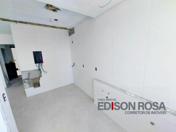 Imagem Apartamento com 2 Quartos à Venda, 76 m² em Capoeiras - Florianópolis