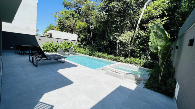 Imagem Casa com 6 Quartos à Venda, 380 m² em Riviera De São Lourenço - Bertioga Imagem Casa com 6 Quartos à Venda, 380 m² em Riviera De São Lourenço - Bertioga