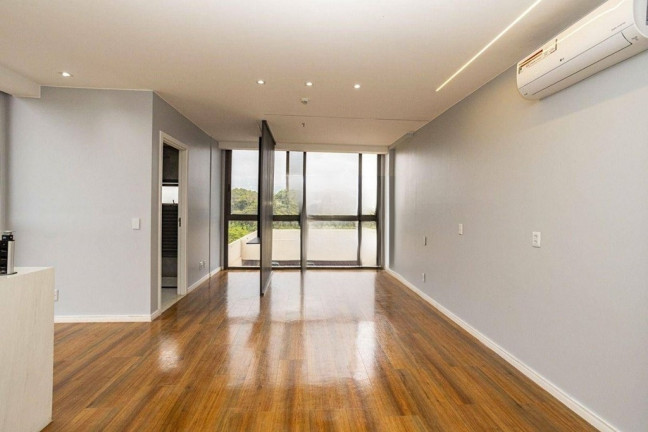 Imagem Imóvel com 1 Quarto à Venda, 39 m² em Guará I - Brasília Imagem Imóvel com 1 Quarto à Venda, 39 m² em Guará I - Brasília