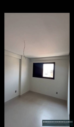 Imagem Apartamento com 3 Quartos à Venda, 71 m²