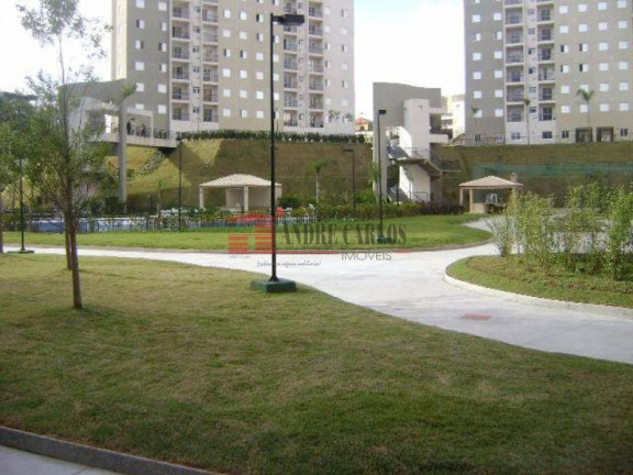 Apartamento com 2 Quartos à Venda, 57 m² em Umuarama - Osasco