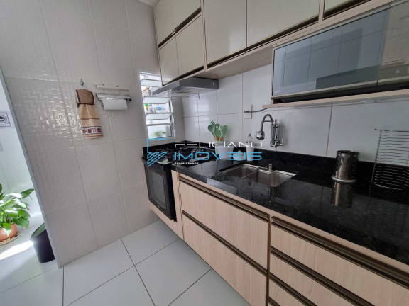 Imagem Apartamento com 2 Quartos à Venda, 55 m² em Guilhermina - Praia Grande