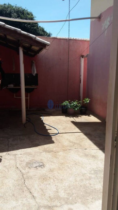 Imagem Casa com 3 Quartos à Venda, 360 m² em São Carlos - Anápolis