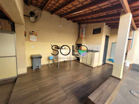 Imagem Casa com 2 Quartos à Venda, 202 m² em Jardim Das Estações - Araraquara Imagem Casa com 2 Quartos à Venda, 202 m² em Jardim Das Estações - Araraquara