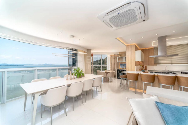 Imagem Apartamento com 4 Quartos à Venda, 233 m² em Centro - Balneário Camboriú Imagem Apartamento com 4 Quartos à Venda, 233 m² em Centro - Balneário Camboriú