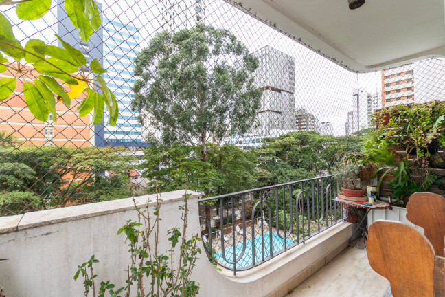 Imagem Imóvel com 4 Quartos à Venda, 300 m² em Campo Belo - São Paulo Imagem Imóvel com 4 Quartos à Venda, 300 m² em Campo Belo - São Paulo