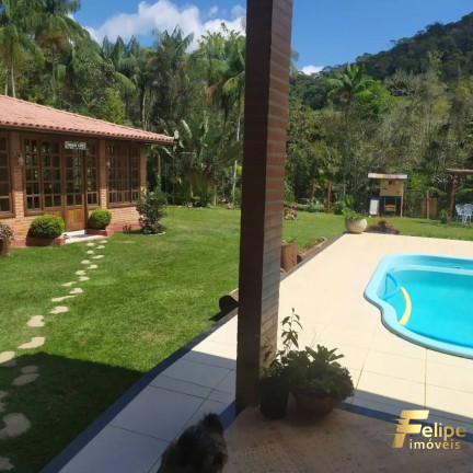 Imóvel com 4 Quartos à Venda, 200 m² em Pedra Azul De Aracê - Aracê