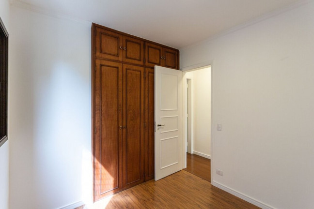Imagem Imóvel com 3 Quartos à Venda, 88 m² em Moema - São Paulo Imagem Imóvel com 3 Quartos à Venda, 88 m² em Moema - São Paulo