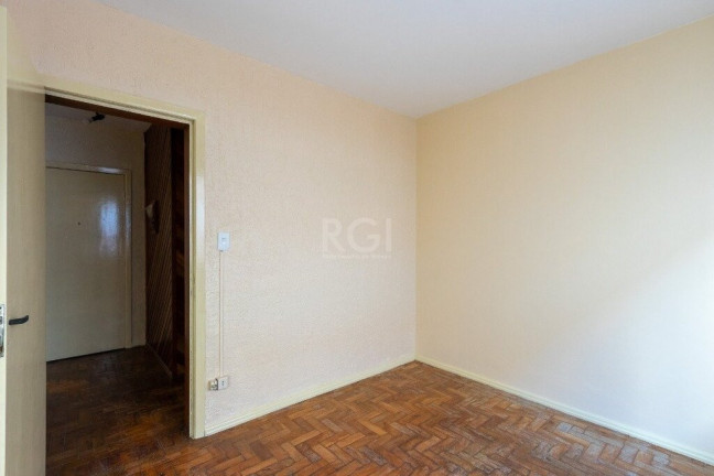 Imagem Imóvel com 2 Quartos à Venda, em Cristal - Porto Alegre Imagem Imóvel com 2 Quartos à Venda, em Cristal - Porto Alegre