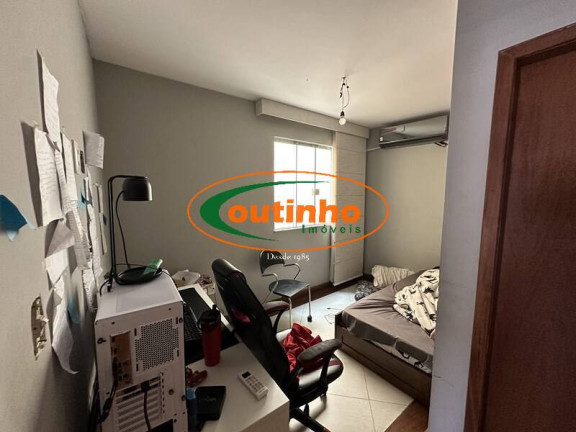 Imagem Casa com 3 Quartos à Venda, 220 m² em Andaraí - Rio De Janeiro Imagem Casa com 3 Quartos à Venda, 220 m² em Andaraí - Rio De Janeiro