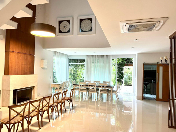 Imagem Casa com 4 Quartos à Venda, 440 m² em Alphaville - Santana De Parnaíba Imagem Casa com 4 Quartos à Venda, 440 m² em Alphaville - Santana De Parnaíba