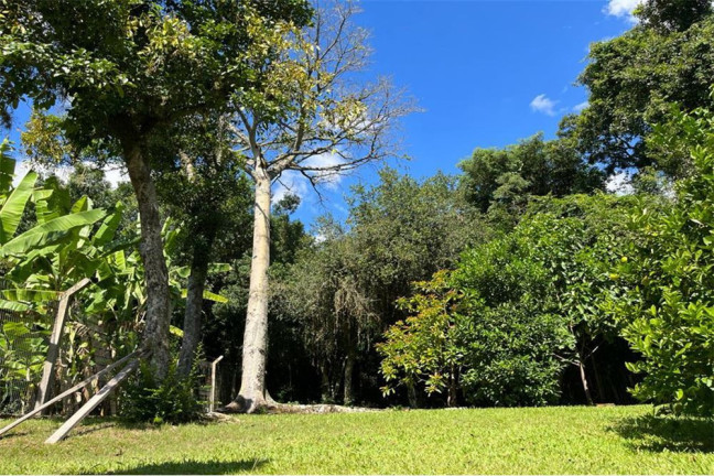 Imagem Casa com 4 Quartos à Venda, 330 m² em Nonoai - Porto Alegre