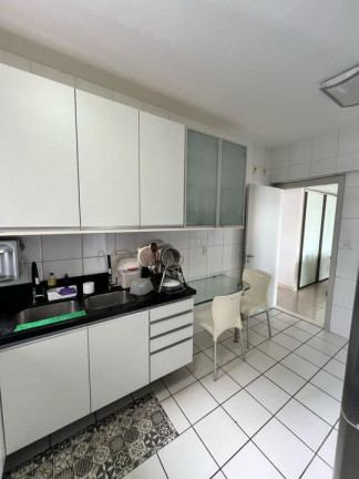 Imagem Apartamento com 4 Quartos à Venda, 180 m² em Jardim Apipema - Salvador