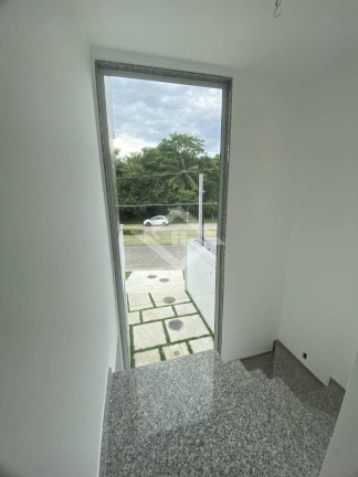 Imagem Casa com 3 Quartos à Venda, 130 m² em Guaratiba - Rio De Janeiro