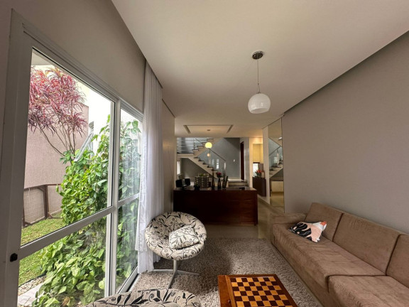 Imagem Casa com 3 Quartos à Venda, 360 m² em Cabral - Contagem Imagem Casa com 3 Quartos à Venda, 360 m² em Cabral - Contagem
