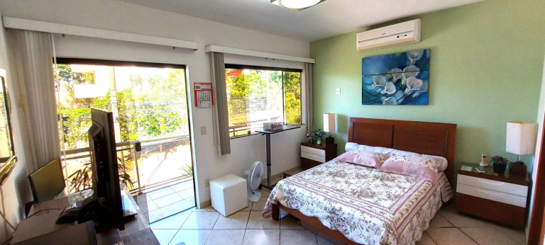 Imagem Casa com 4 Quartos à Venda, 500 m² em Camboinhas - Niterói Imagem Casa com 4 Quartos à Venda, 500 m² em Camboinhas - Niterói