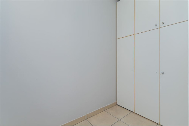 Imagem Imóvel com 2 Quartos à Venda,  em Menino Deus - Porto Alegre