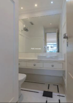Imagem Imóvel com 4 Quartos para Alugar, 147 m² em Moema - São Paulo Imagem Imóvel com 4 Quartos para Alugar, 147 m² em Moema - São Paulo