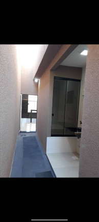 Imagem Casa com 2 Quartos à Venda, 65 m² em Goiânia Imagem Casa com 2 Quartos à Venda, 65 m² em Goiânia